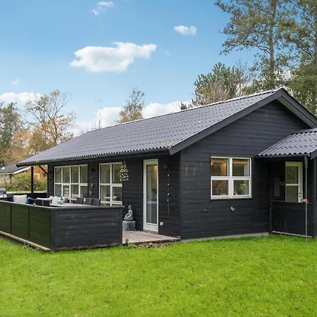 בית נופש Beautiful In Sjaellands Odde *